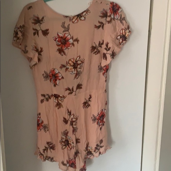 Romper - Picture 2 of 4